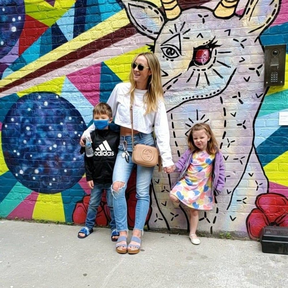 Meet your Posher, Joelle